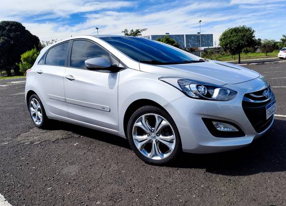 HYUNDAI I30 1.8 MPI 16V GASOLINA 4P AUTOMATICO